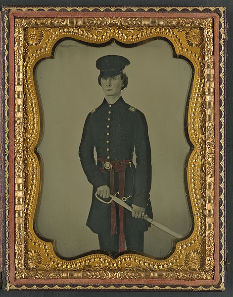 File:(Unidentified soldier in Confederate uniform and red sash with sword) (LOC) (14563941824).jpg