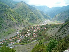 Pohled na Ilisu z vyhlídkové věže Galacha