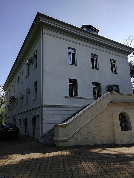 File:Здание, где в годы Великой Отечественной войны размещался госпиталь №3803.jpg