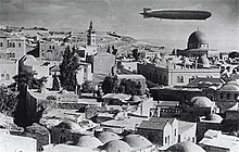 Graf Zeppelin over Jerusalem on 26 March 1929. yrvSHlym - hTSplyn m`l yrvSHlym.-JNF034673.jpeg