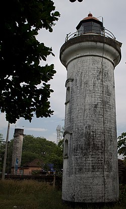 കോഴിക്കോട് വിളക്കുമാടം പടിഞ്ഞാറുനിന്നുള്ള ദൃശ്യം.jpg