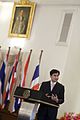สมาชิกสภากทม.และสมาชิกสภาเขต 100 คน เข้าพบนายกรัฐมนตรี - Flickr - Abhisit Vejjajiva.jpg