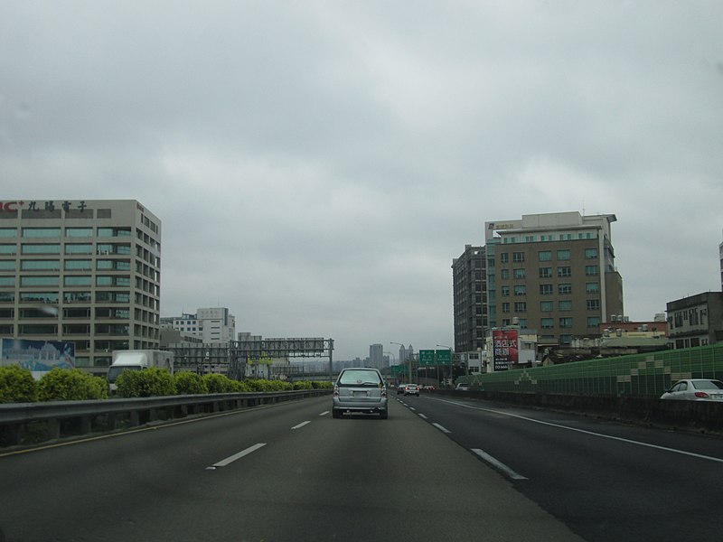 File:新竹市 中山高速公路 - panoramio.jpg