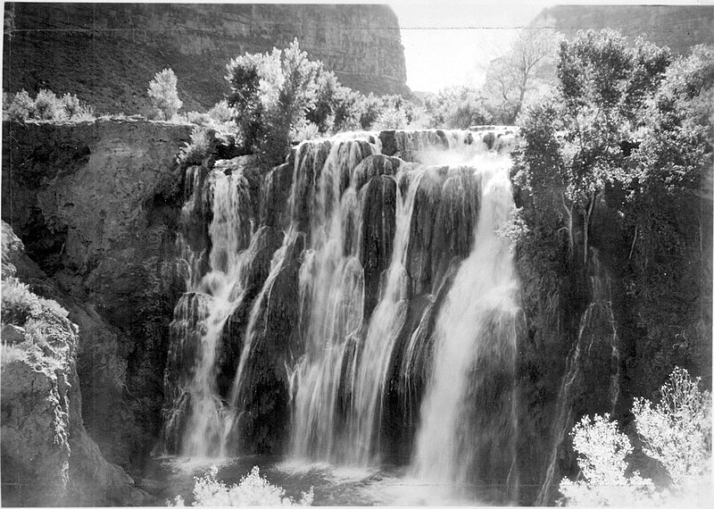 File:01271 Grand Canyon Historic Navajo Falls Havasu Creek 1938 (6904871795).jpg