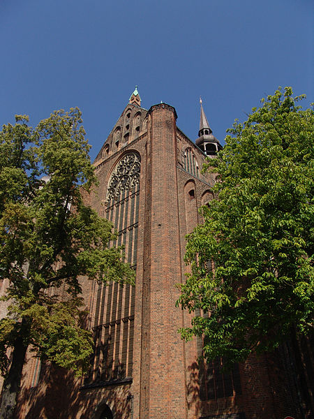 File:01 Stralsund St Marien 004.jpg