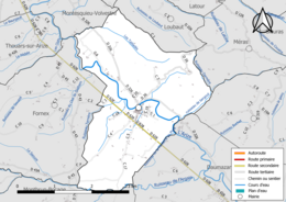 Carte en couleur présentant le réseau hydrographique de la commune