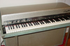 Fender Rhodes Silver-Top Suitcase