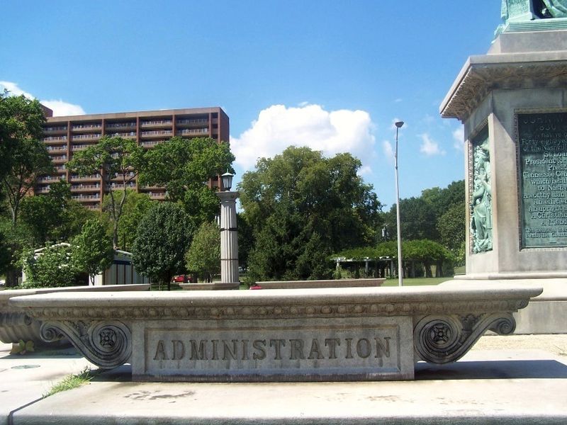 File:Administration sculpture in Nashville.jpg