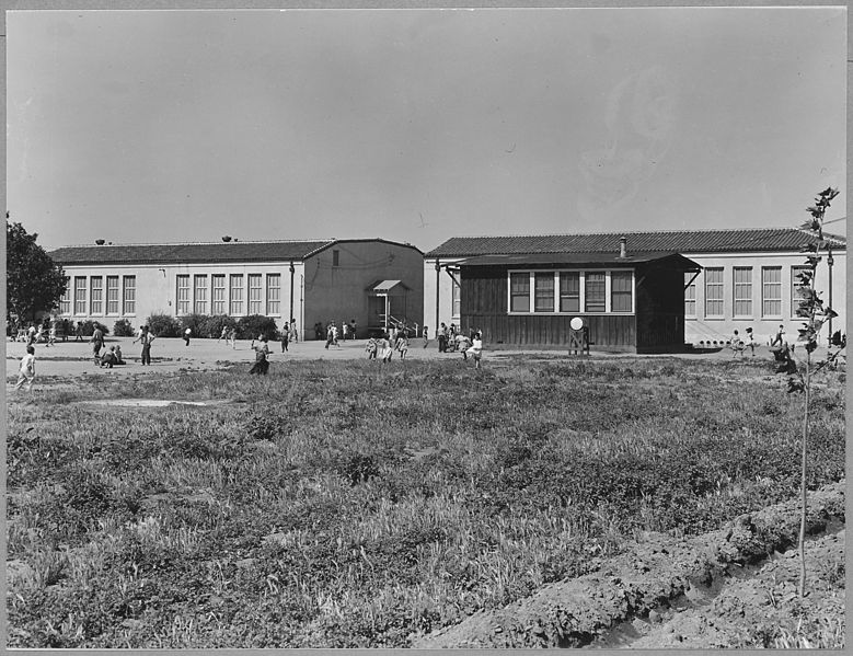 File:Airport tract, near Modesto, Stanislaus County, California. The Wilson Elementary School, a new scho . . . - NARA - 521630.jpg