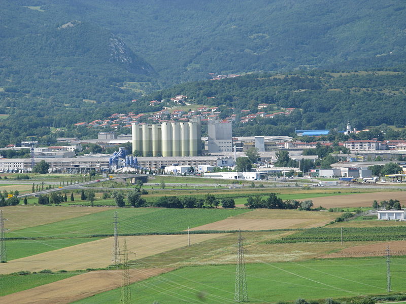 File:Ajdovščina (2595674645).jpg