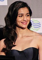 Alia Bhatt -- Best Actress winner for Raazi Alia Bhatt at the IIFA Awards 2017 (2) (cropped).jpg