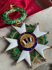 Grand Cross badge of the Legion d’Honneur, in gold by Ouizille Lemoine et Fils, from the Third Republic (Reverse).
