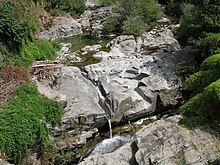 Torrente Bagnone nel tratto che attraversa il borgo