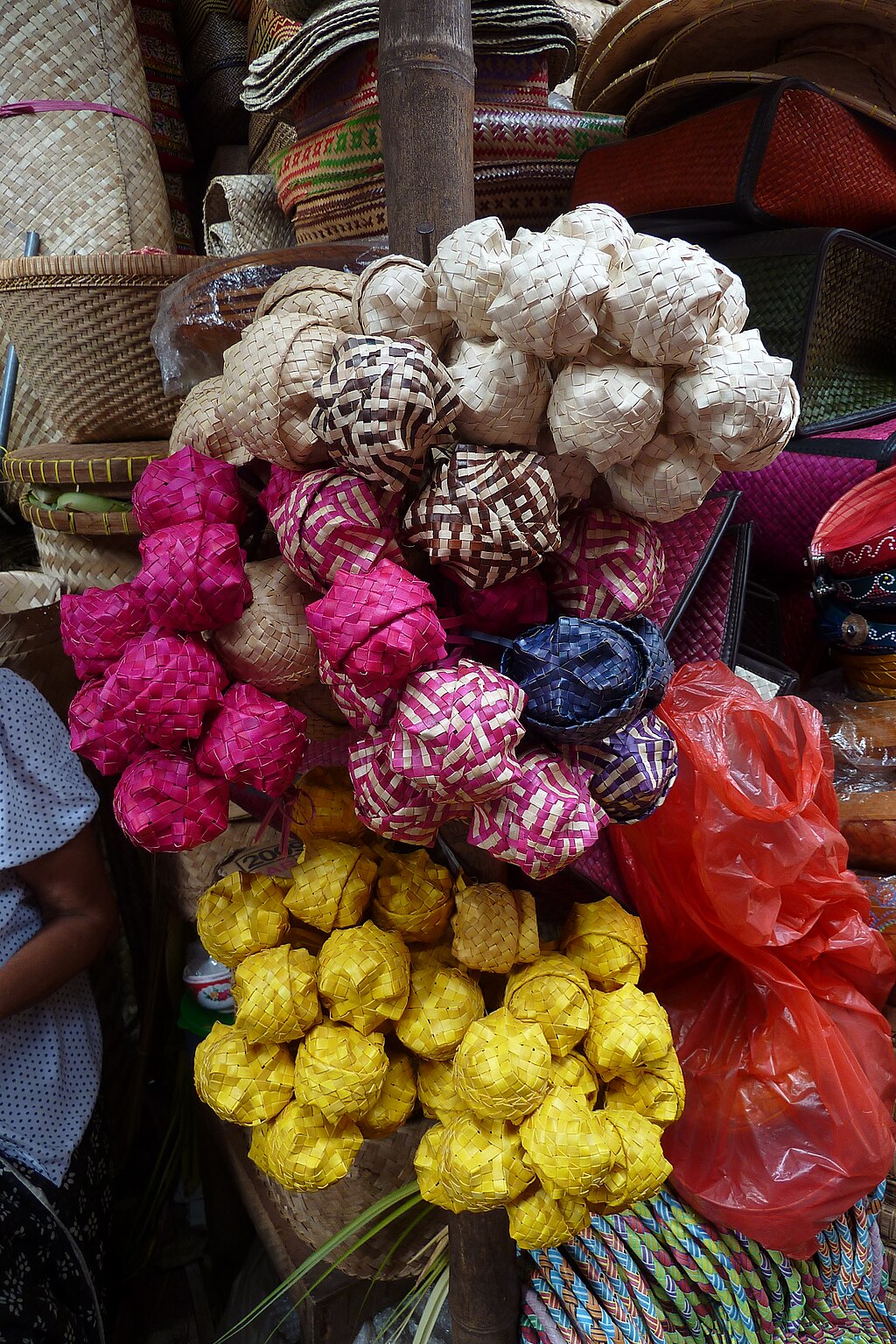 Bali market, baskets of palmleaves