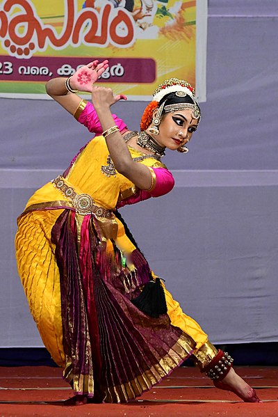 File:Bharathanaatyam at Kannur district school kalothsavam 2019 3.jpg