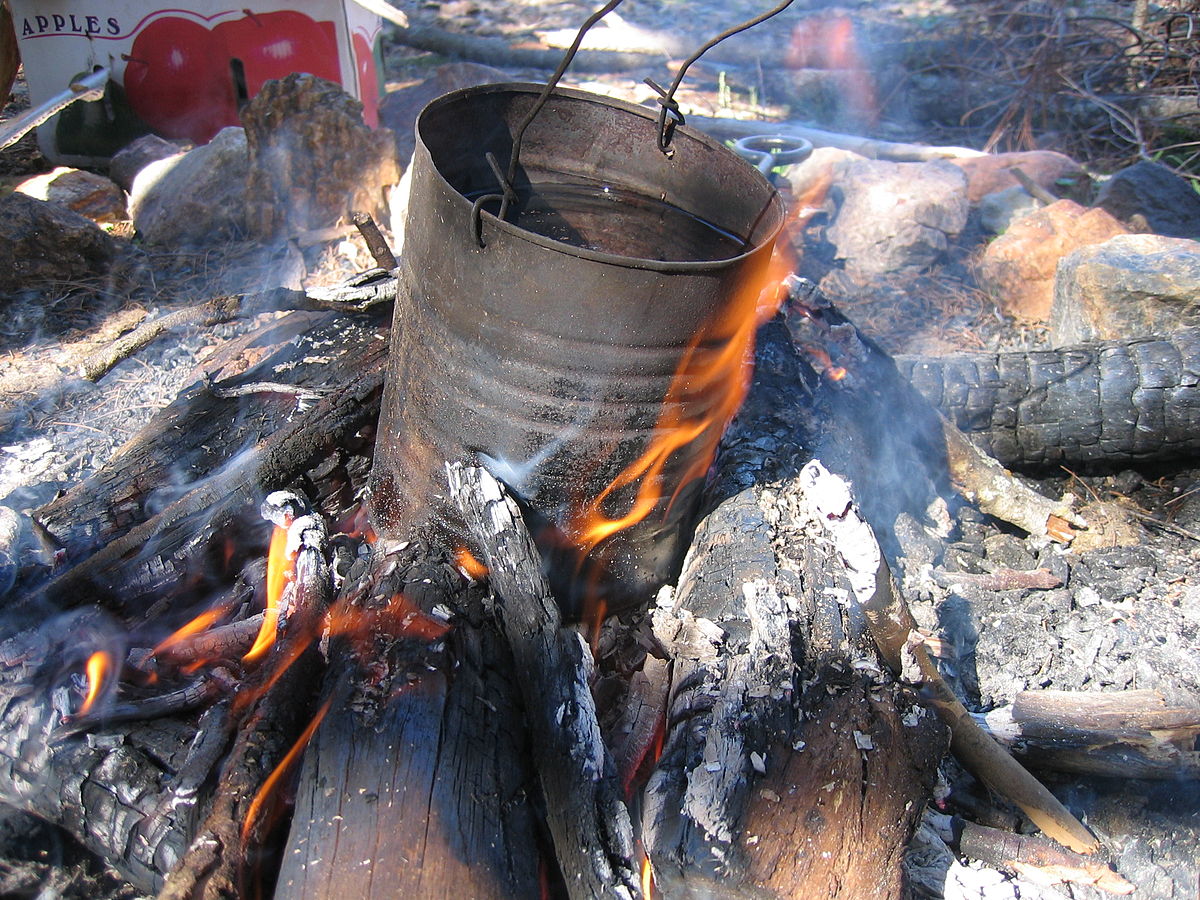 ファイル Billycan Campfire Jpg Wikipedia
