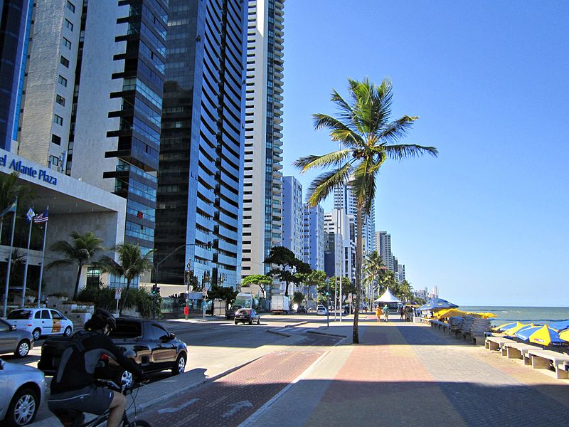 File:Calçadão e ciclovia da Praia de Boa Viagem - Recife, Pernambuco, Brasil.jpg