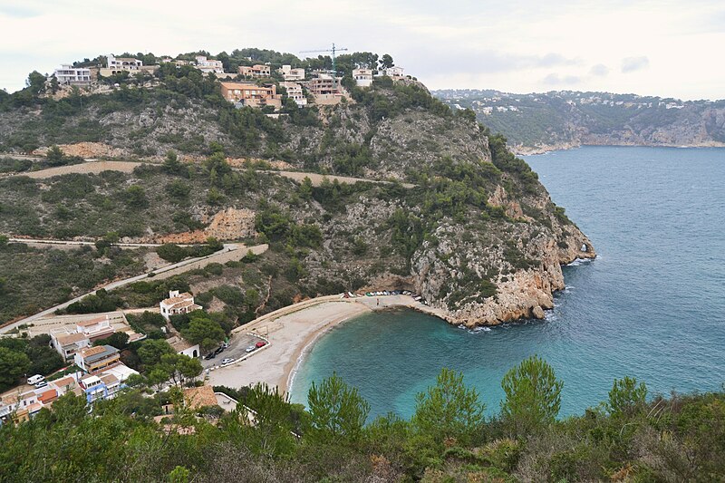 File:Cala de la Granadella de Xàbia, Marina Alta.JPG