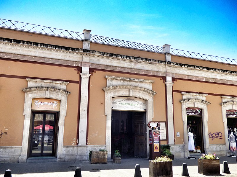 File:Casa en la Calle Venustiano Carranza, Aguascalientes, Ags., de Refugio Reyes Rivas.jpg