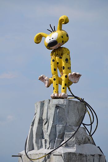 Statue du Marsupilami sur le Square Jules Hiernaux à Charleroi