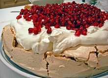 A Christmas pavlova