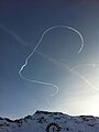 English: Some funny contrails. Probably an military exercise