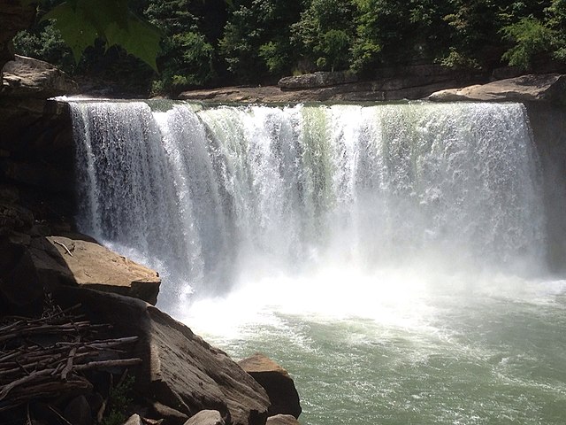 Cumberland Falls, viewed from downstream