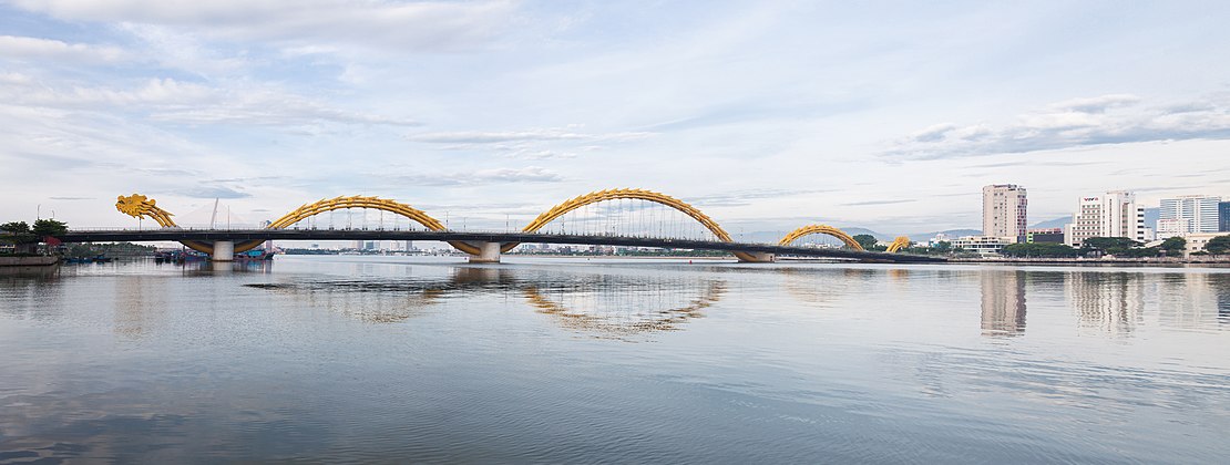 Panoramic view of Dragon Bridge crossing Hàn River in Da Nang