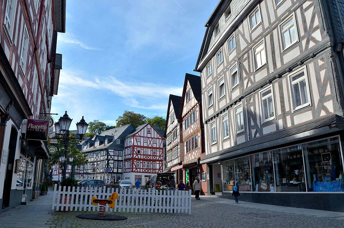 File:Dillenburg, Germany - panoramio (87).jpg.