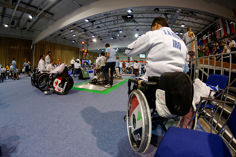 File:EMS-A 2013 Wheelchair Fencing WCH t104136.jpg