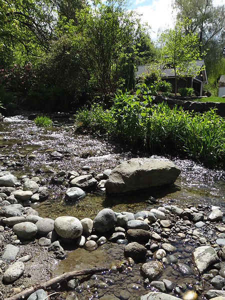 File:Ebright Creek (13939597569).jpg