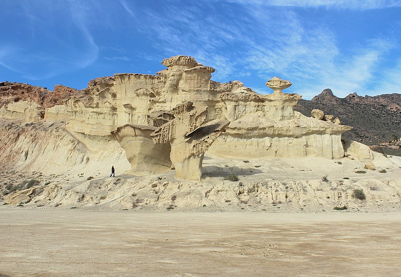 File:Enchanted City of Bolnuevo.jpg