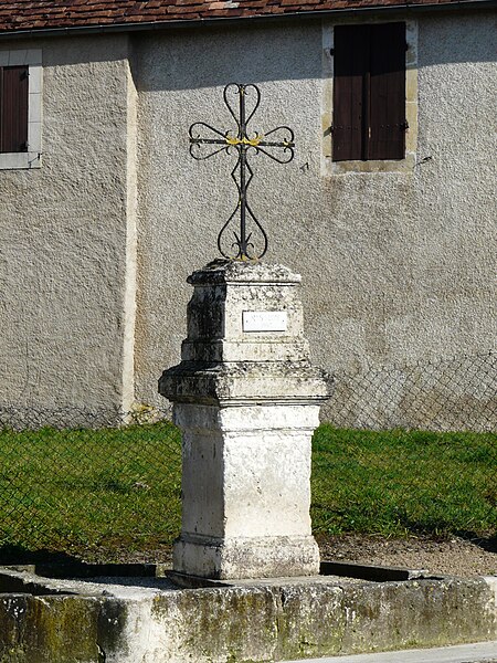 File:Escoire croix mission.JPG