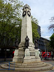 Euston Station War Memorial (cropped).jpg
