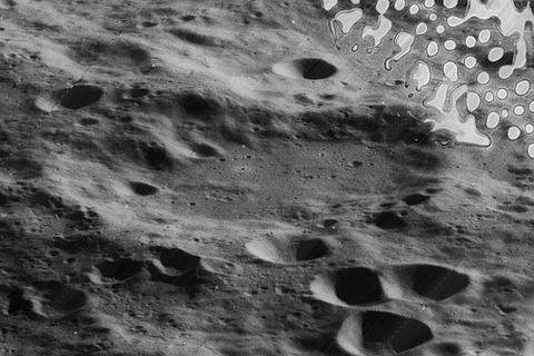 A view of Evans from Lunar Orbiter 5, facing west Evans crater 5024 h1.jpg