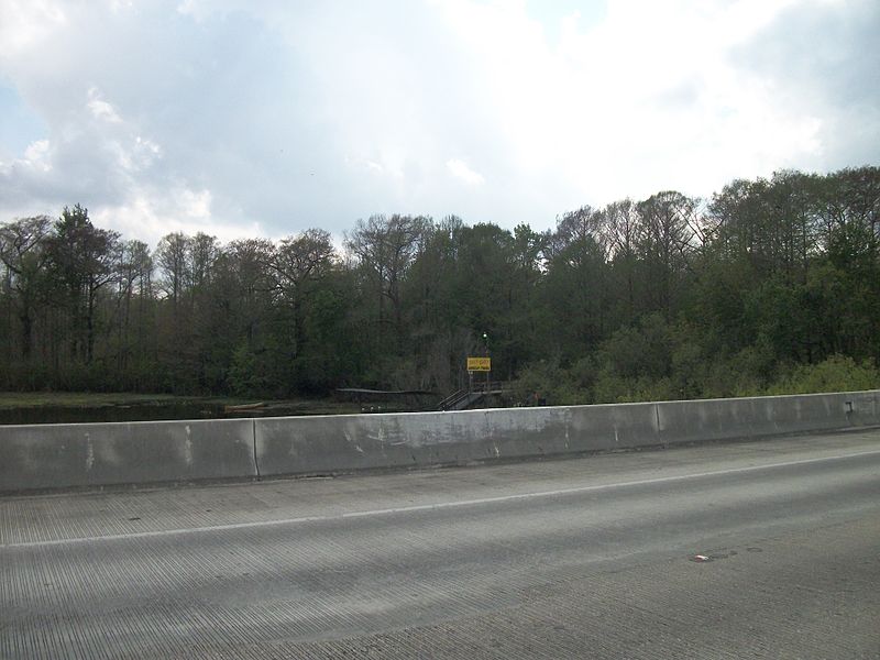 File:FL 44 Withlacoochee River Bridge; Looking SW.JPG