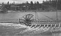 Fish wheel on river, Oregon, between 1894 and 1904 (AL+CA 2613).jpg