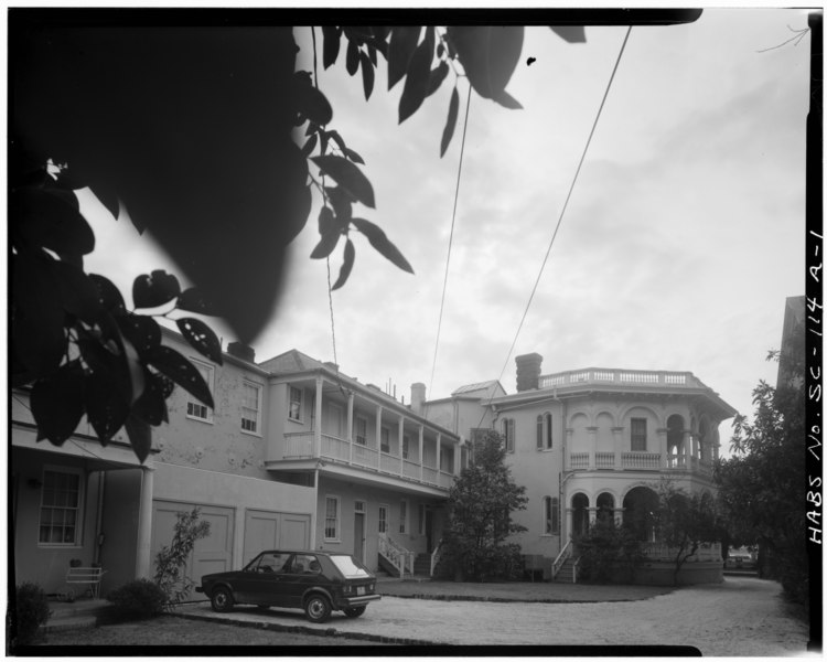 File:GENERAL VIEW OF DEPENDENCIES (to left of house); FRONT ELEVATIONS FACE WEST - Colonel John Algernon Sydney Ashe House, Dependencies, 26 South Battery, Charleston, Charleston HABS SC,10-CHAR,313A-1.tif