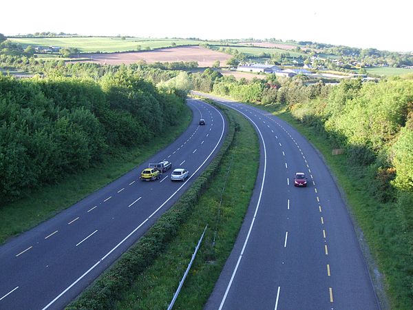 This section of the N8, known as the Glanmire bypass, marks the entrance to Cork City. It was given motorway status and became a part of the M8 on 28 