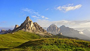 Dolomites: Toponyme, Géographie, Géologie