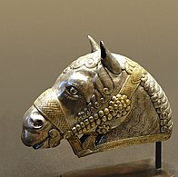 Konjska glava, pozlačeno srebro, 4. st., sasanidska umetnost