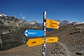 Hiking sign in Zermatt.jpg