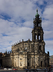 Hofkirche v Drážďanech.jpg