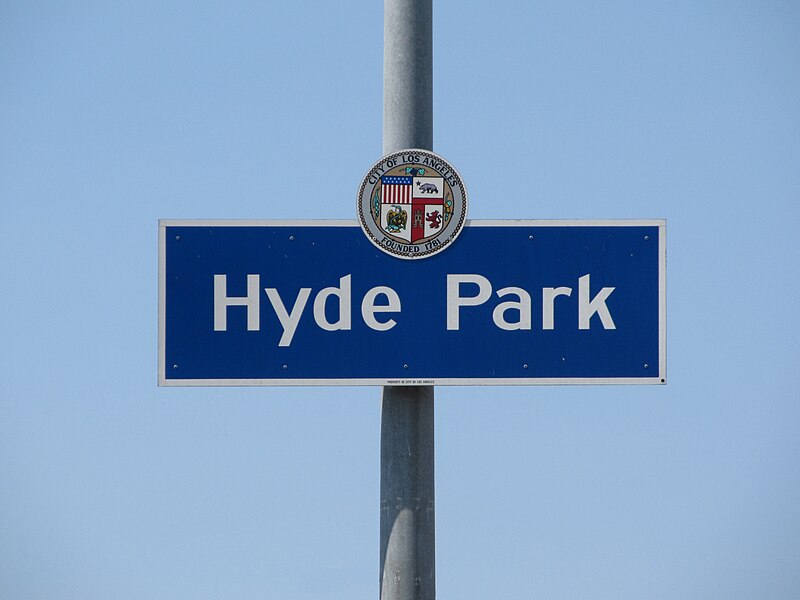 File:HydePark Signage.jpg