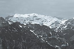 Il Pasubio visto dal Monte Novegno Schio Vicenza - panoramio.jpg