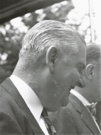 James J. Lyons, presidente del condado del Bronx (NYPL Mosholu) .tif