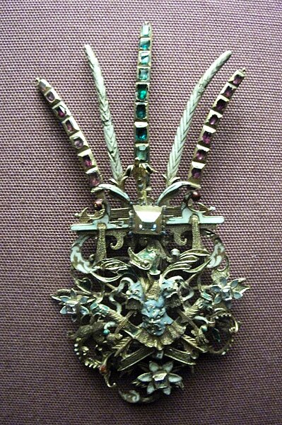 File:Jewel DSCF9733 Waddesdon bequest British Museum 09.JPG