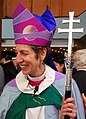 Anglikansk biskop med bispelue.