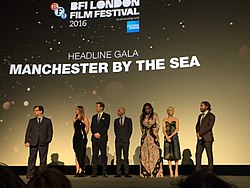 Kenneth Lonergan, Michelle Williams, Casey Affleck and four producers of Manchester by the Sea at the European premiere (30095767452).jpg
