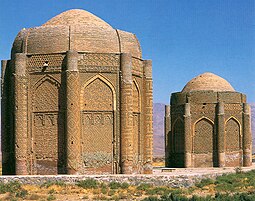 Tumbas torre de Kharraqan (1068 y 1093)